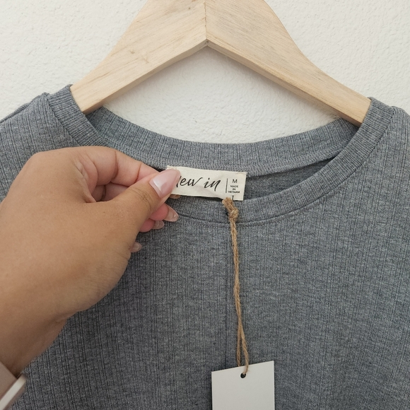 Two piece gray skirt set size Medium - Picture 9 of 9